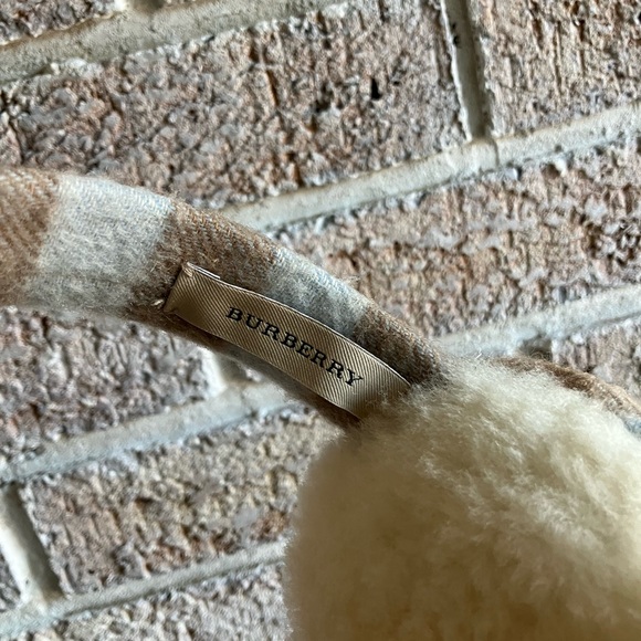 Burberry earmuffs - Picture 2 of 3